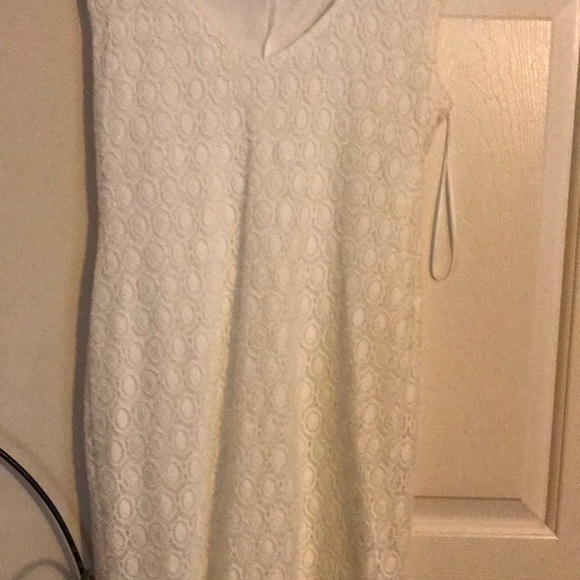 Two dresses - Picture 2 of 4